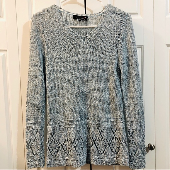 SOLD 
Knitted Sweater - Picture 1 of 5